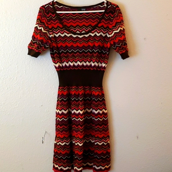 a.n.a Short Sleeved Varigated Sweater Dress Size M - Picture 1 of 8
